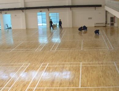 新乡篮球运动地板厂家浅谈实木运动地板如何调灯光